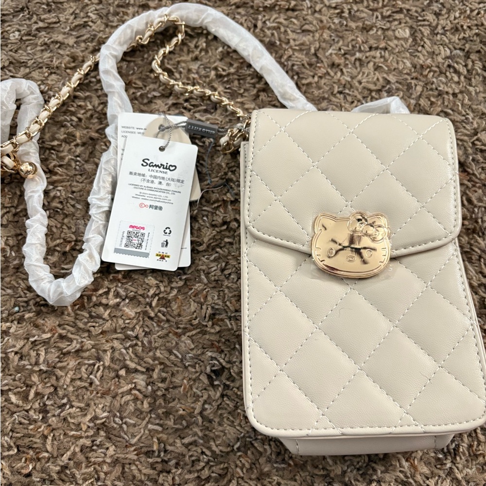 Sanrio Quilted Cream Bag with Gold Hello Kitty Charm